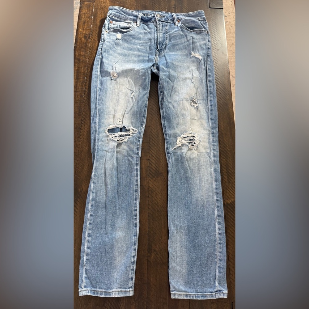 American Eagle Outfitters Next Level AirFlex Men's Distressed Blue Jeans